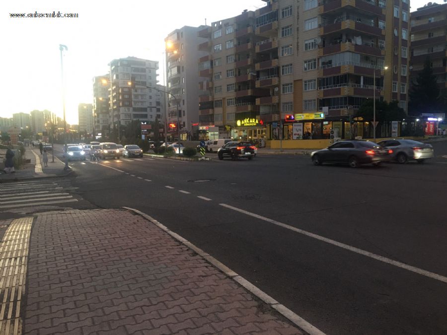 Diyarbakır Kayapınar Kiralık130m2 Dükkan